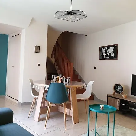 Appartement Duplex Avec Terrasse En Coeur De Ville Nevers Extérieur photo